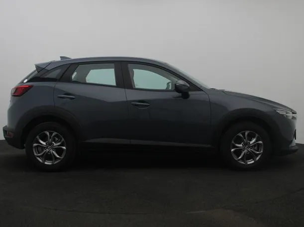 Car image 13