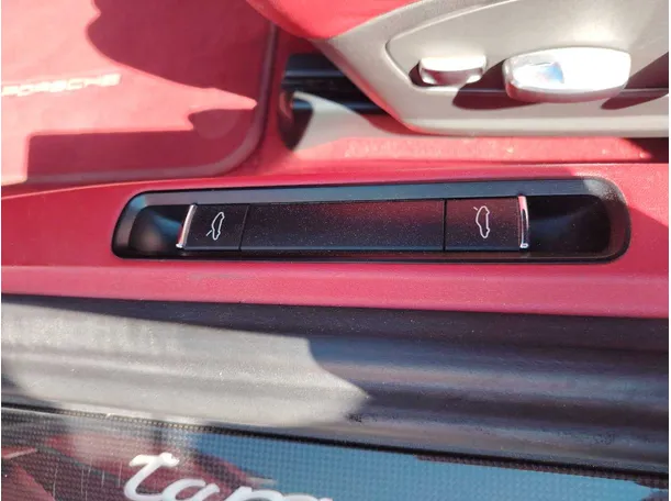 Car image 29