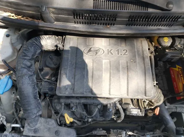 Car image 38