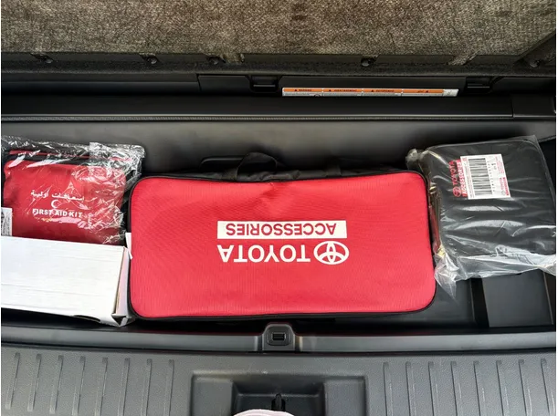 Car image 35