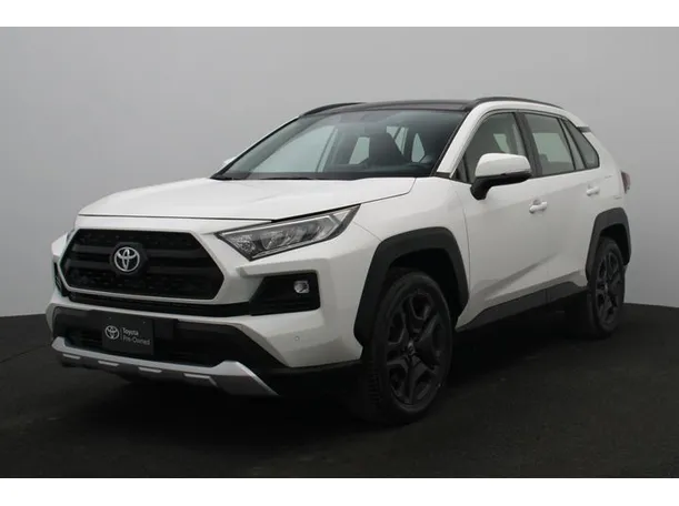 2024 تويوتا راف فور في الإمارات