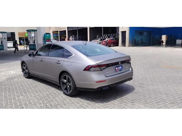 Car image 7