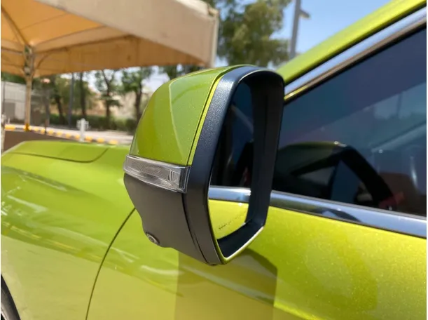 Car image 22