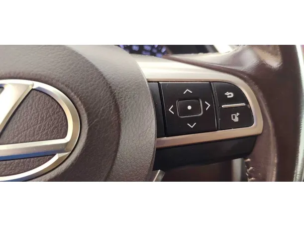 Car image 27