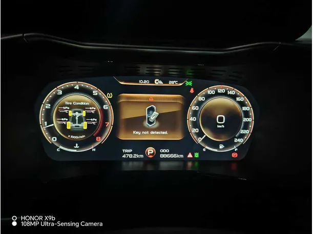 Car image 33