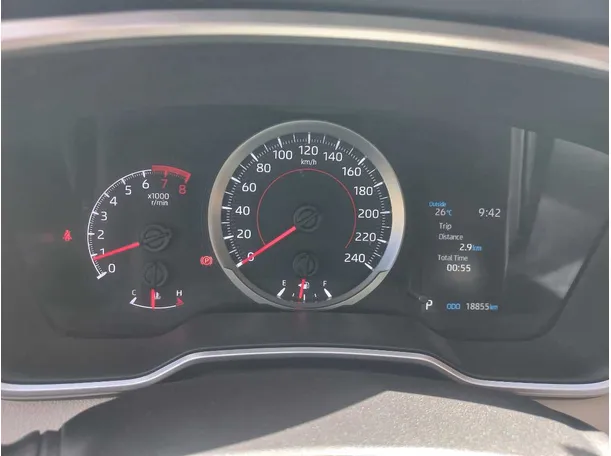 Car image 18