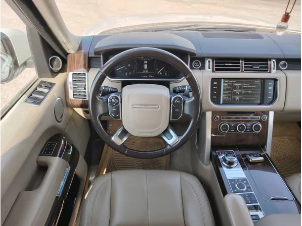 Car image 26