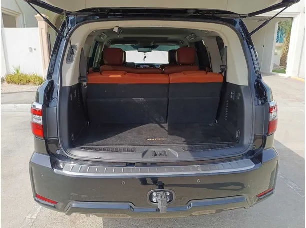 Car image 26