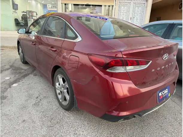 Car image 6
