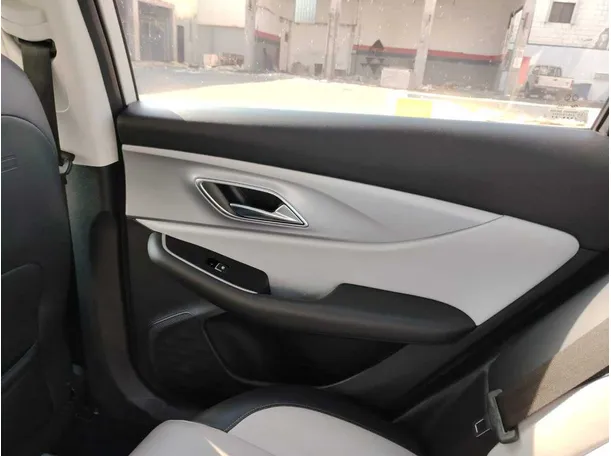 Car image 42
