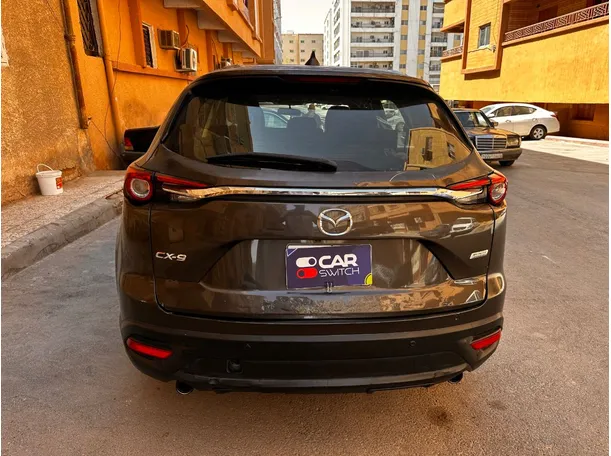 Car image 6