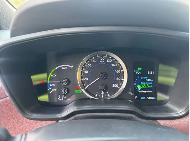 Car image 18