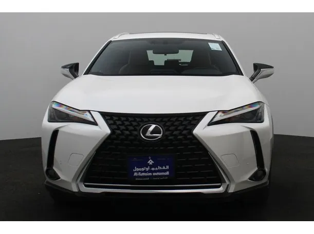 Car image 11