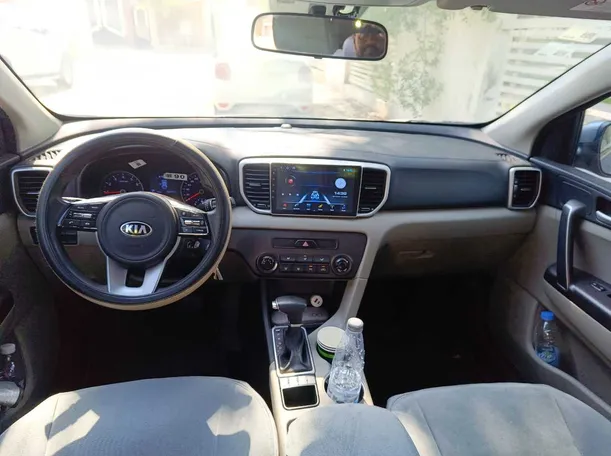 Car image 20