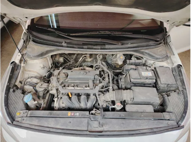 Car image 27