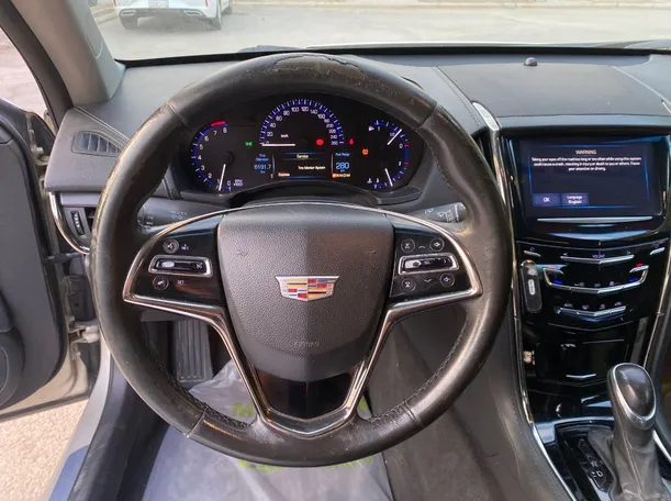 Car image 17