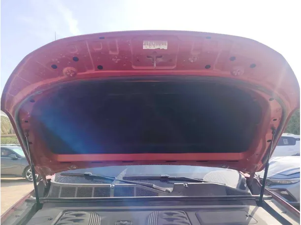 Car image 40
