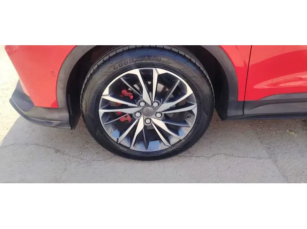 Car image 10