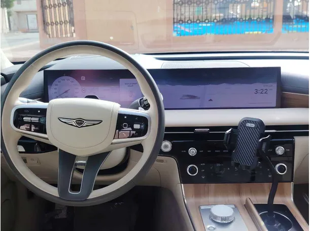 Car image 21