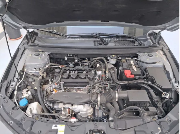 Car image 23