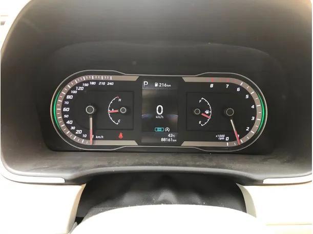 Car image 21