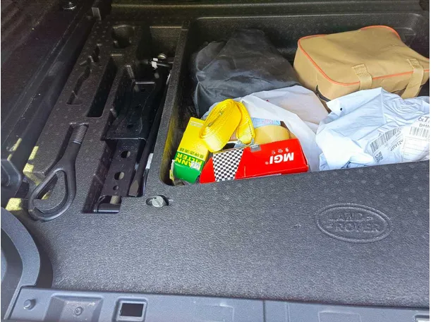 Car image 33