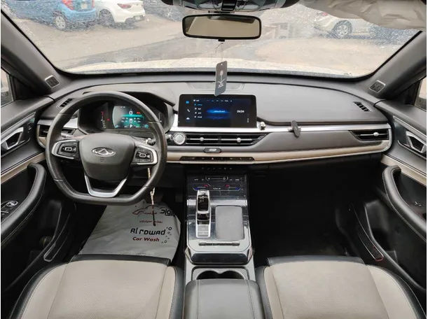 Car image 20