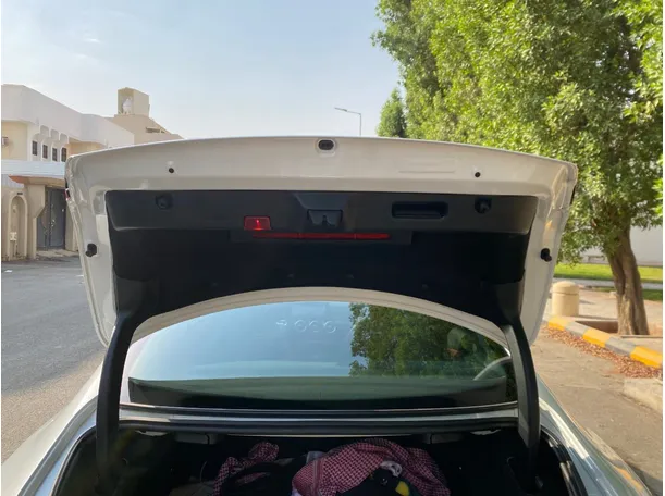 Car image 21