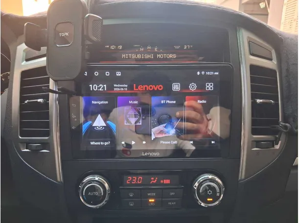Car image 16