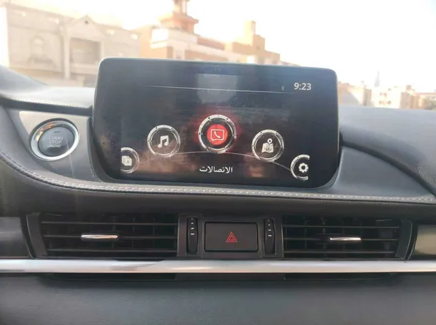 Car image 26