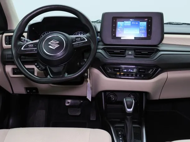 Car image 15
