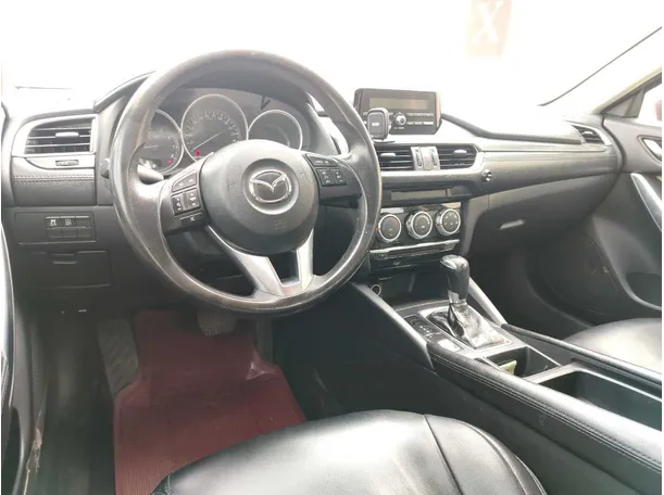 Car image 27