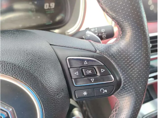 Car image 44