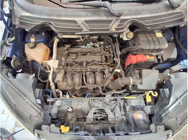 Car image 19