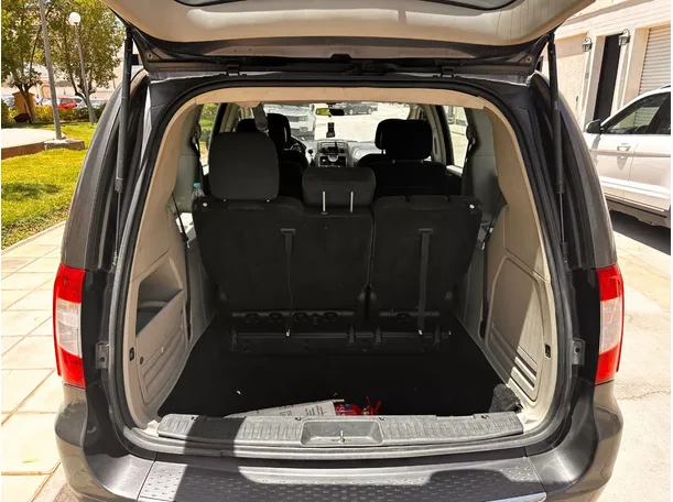 Car image 22