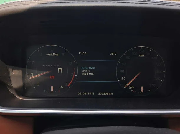 Car image 20
