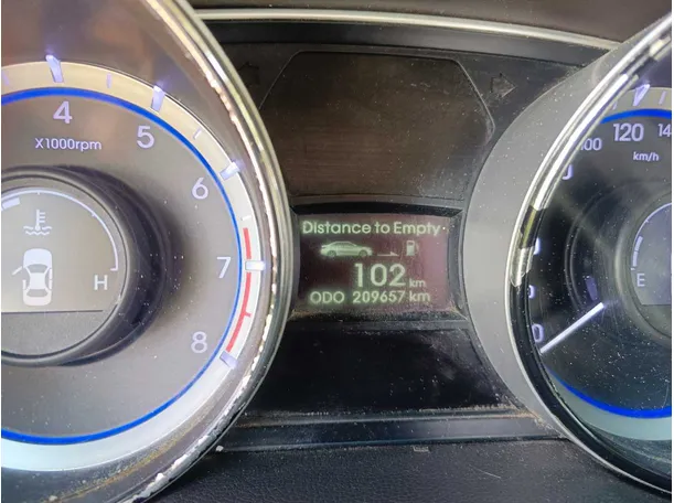 Car image 22