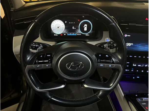 Car image 19