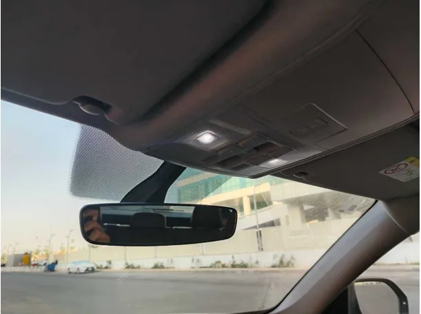 Car image 38