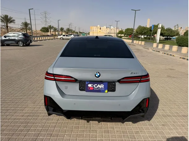 Car image 5