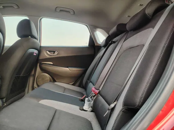 Car image 16