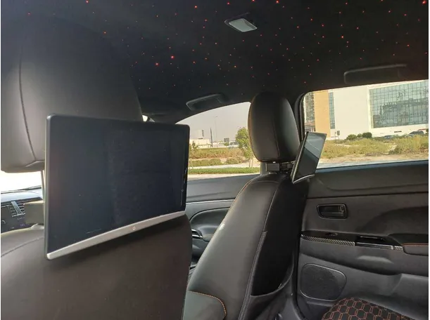 Car image 21