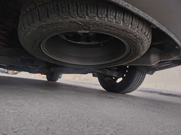 Car image 32