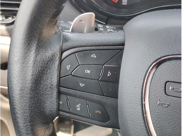 Car image 32