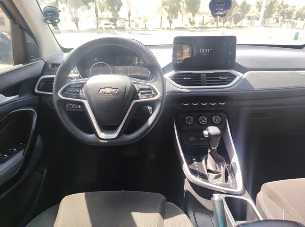 Car image 20