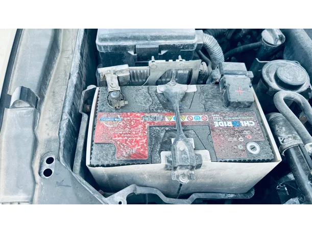 Car image 10