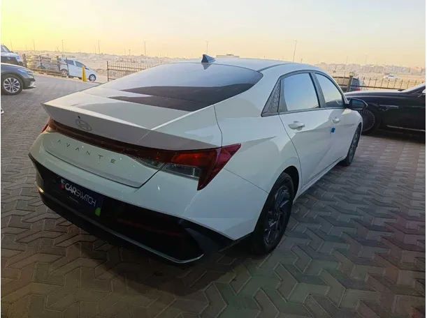 Car image 5