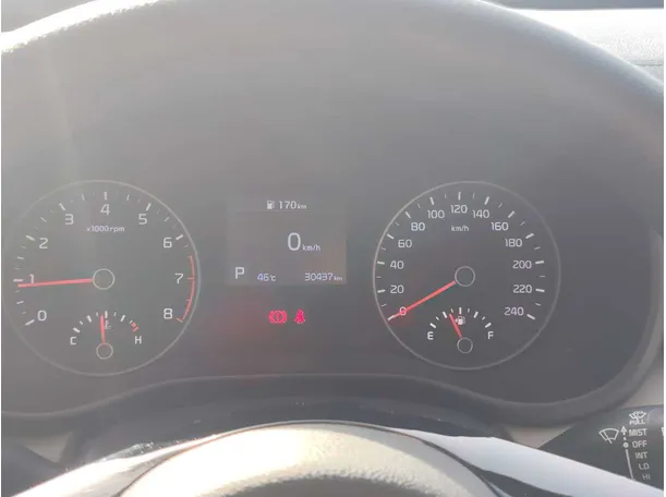 Car image 25
