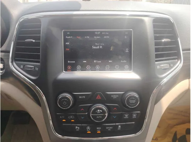 Car image 21