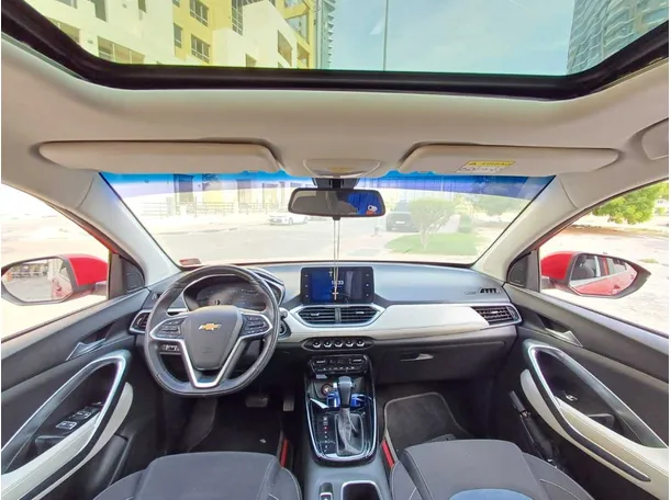 Car image 17